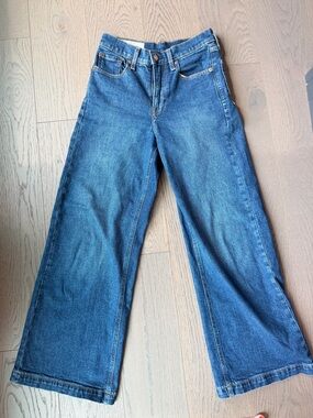 GAP Women's Wide-Leg Dark Blue Denim Jeans